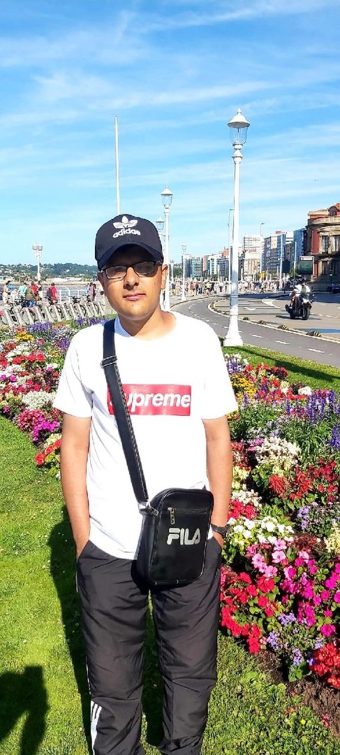 Post photo